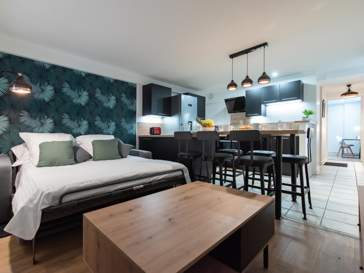 Cabana & Le Saint Amour - Centre-Ville Виллефранче-Сур-Салне Экстерьер фото